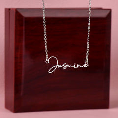 Signature Name Necklace – Personalized Gift with Stylized Font